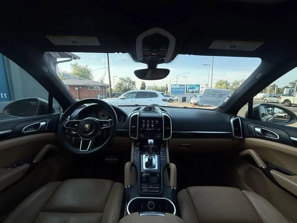 2017 Porsche 958 Cayenne S - Image 16 of 20