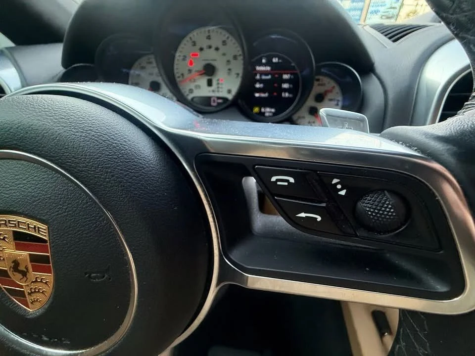 2017 Porsche 958 Cayenne S - Image 19 of 20