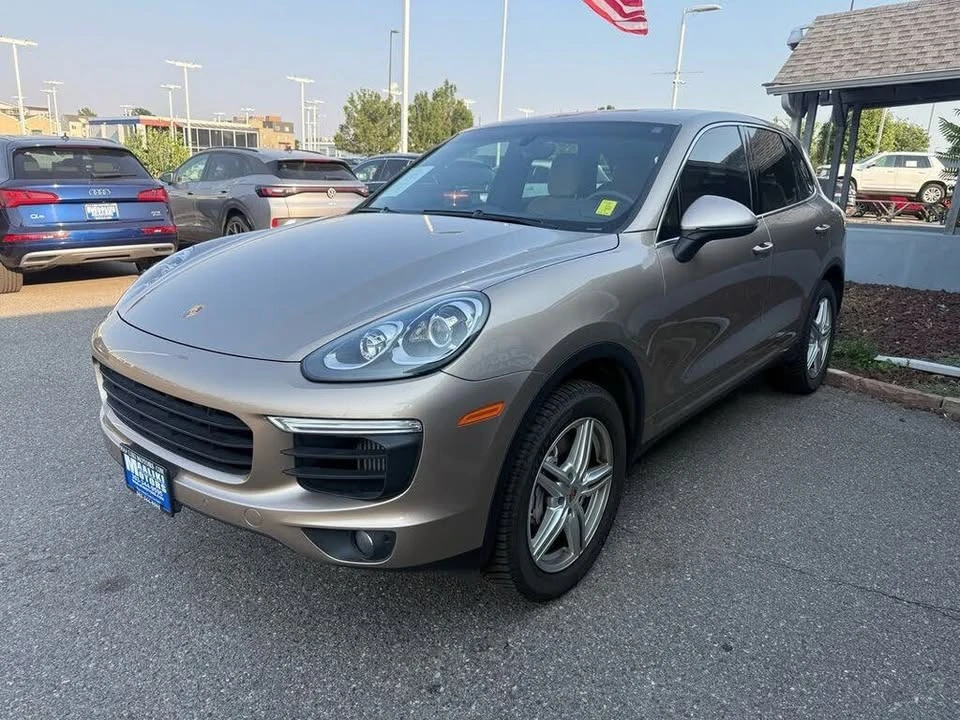2017 Porsche 958 Cayenne S - Image 3 of 20