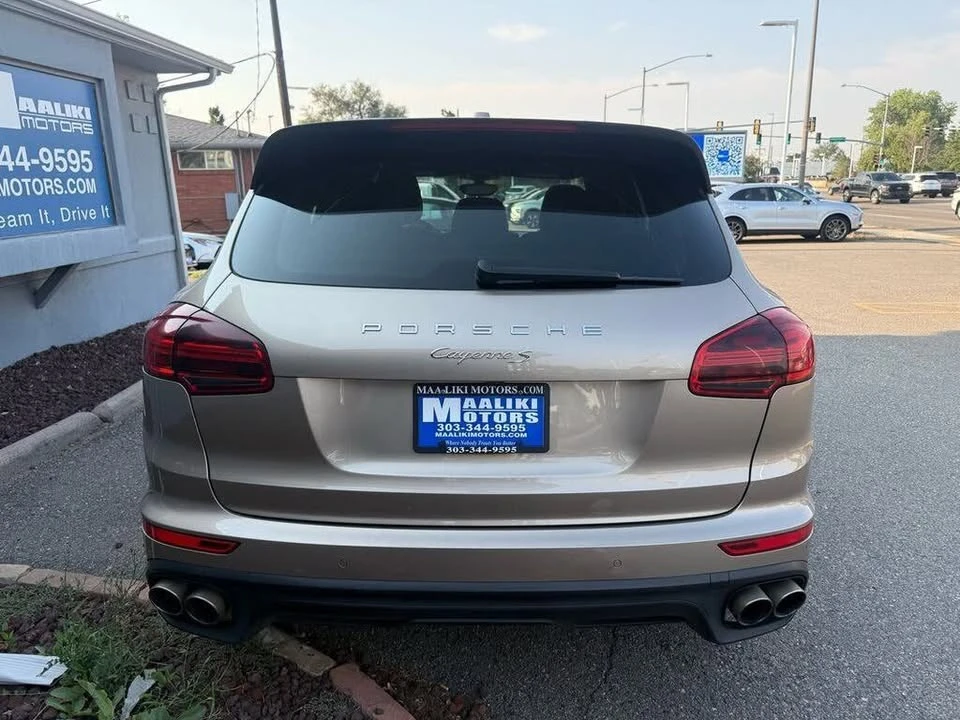 2017 Porsche 958 Cayenne S - Image 6 of 20