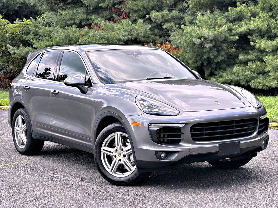 2017 Porsche 958 Cayenne S - Image 6 of 21