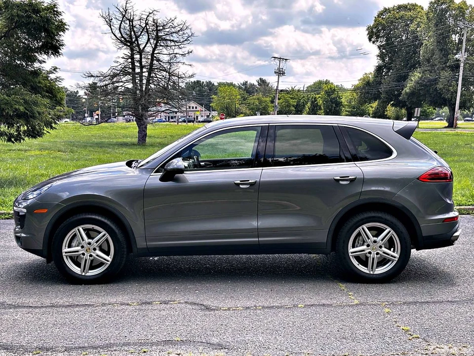 2017 Porsche 958 Cayenne S - Image 11 of 21