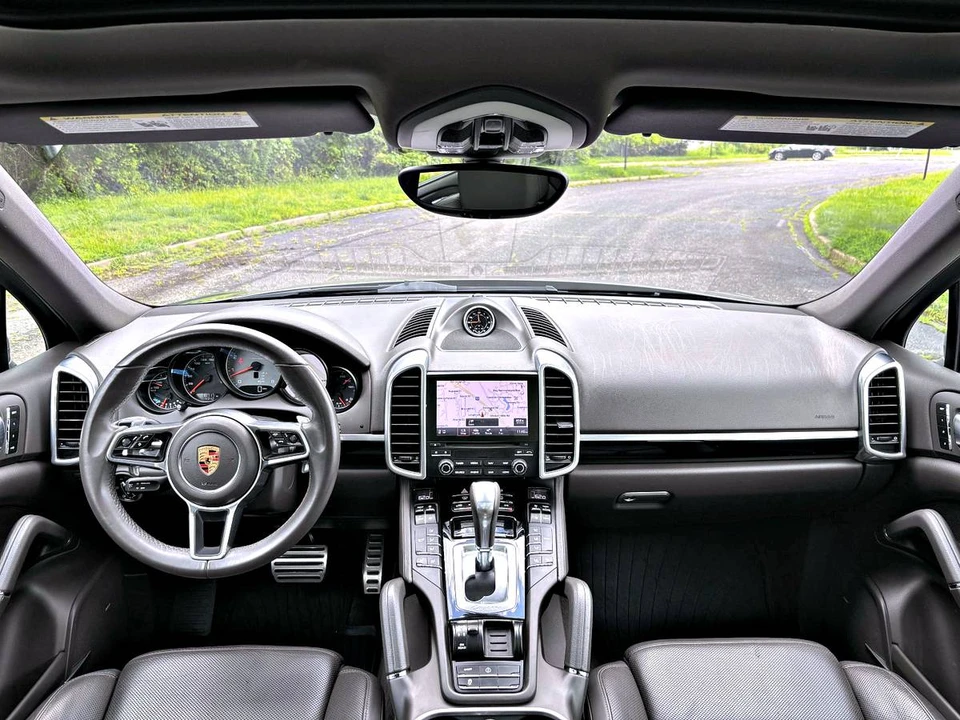 2017 Porsche 958 Cayenne S - Image 13 of 21