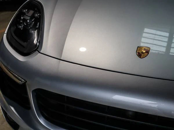 2017 Porsche 958 Cayenne S - Image 3 of 8