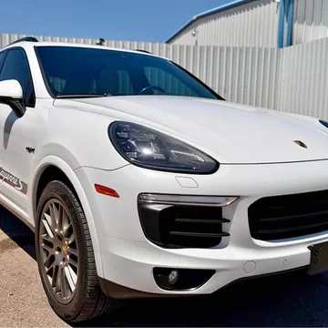 2017 Porsche Cayenne S E-Hybrid Platinum Edition