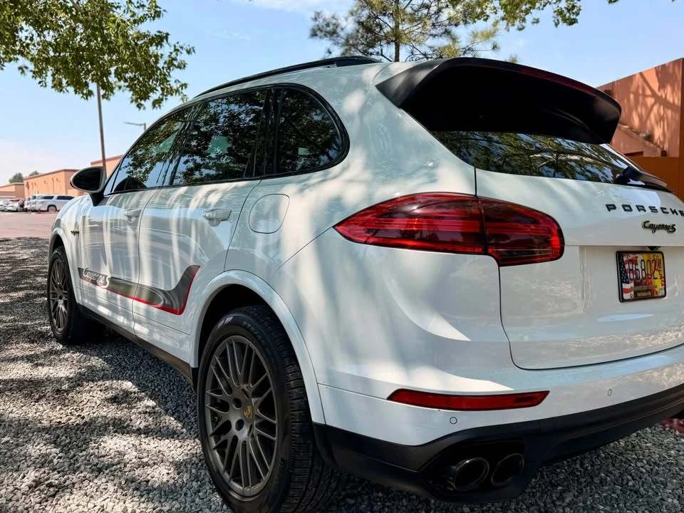 2017 Porsche Cayenne - Image 7 of 20