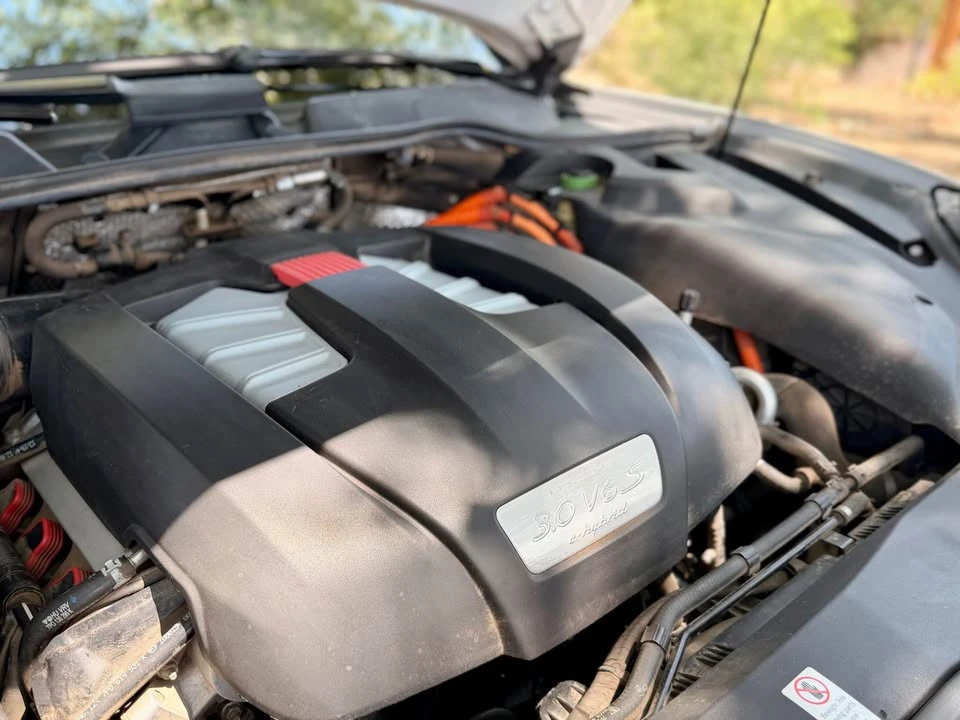 2017 Porsche Cayenne - Image 12 of 20