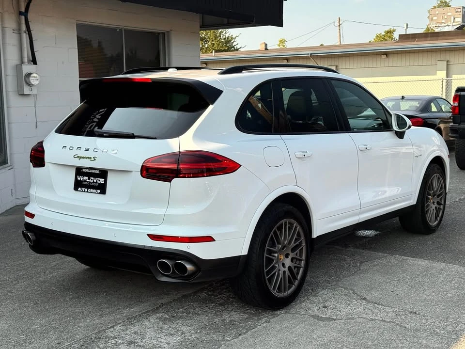 2017 Porsche 958 Cayenne - Image 8 of 20