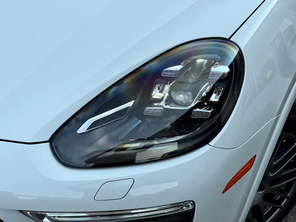 2017 Porsche 958 Cayenne - Image 3 of 20