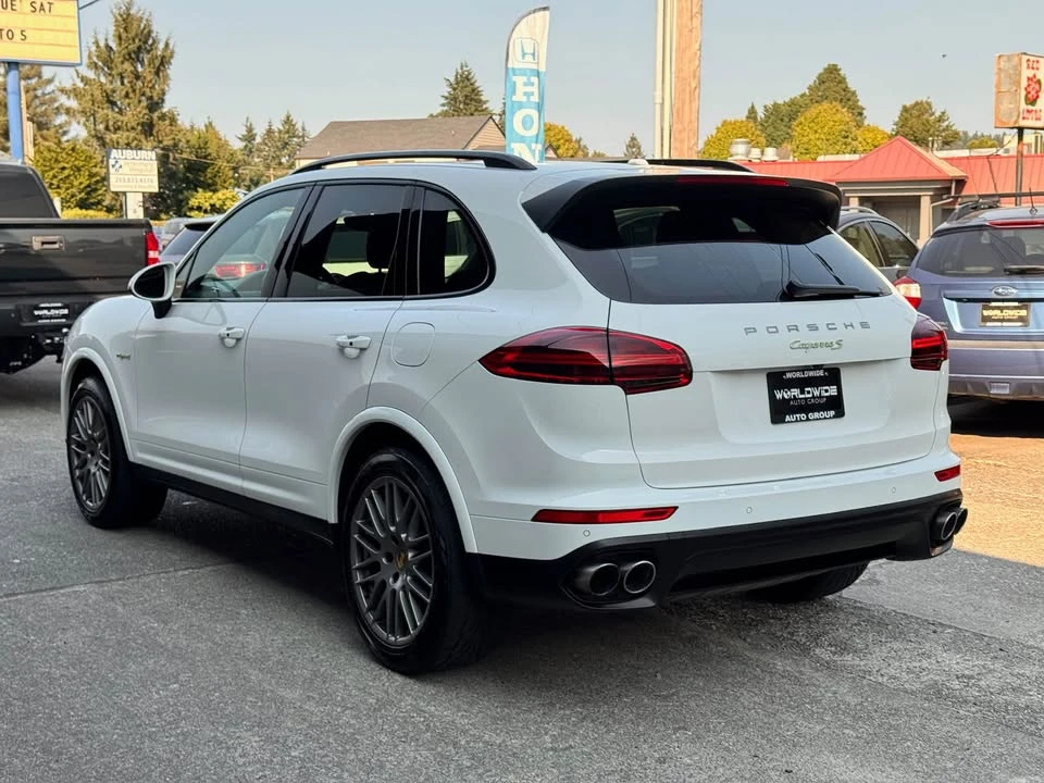 2017 Porsche 958 Cayenne - Image 10 of 20