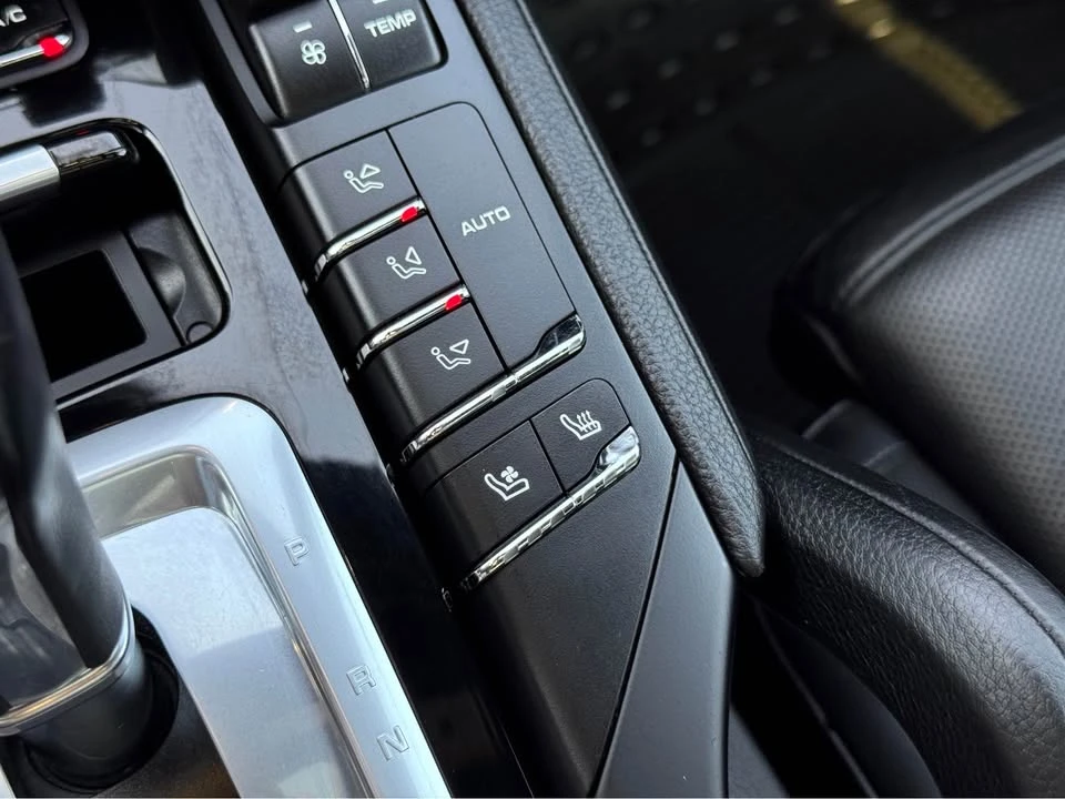 2017 Porsche 958 Cayenne - Image 12 of 19