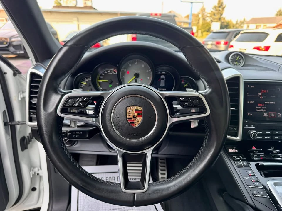 2017 Porsche 958 Cayenne - Image 13 of 20