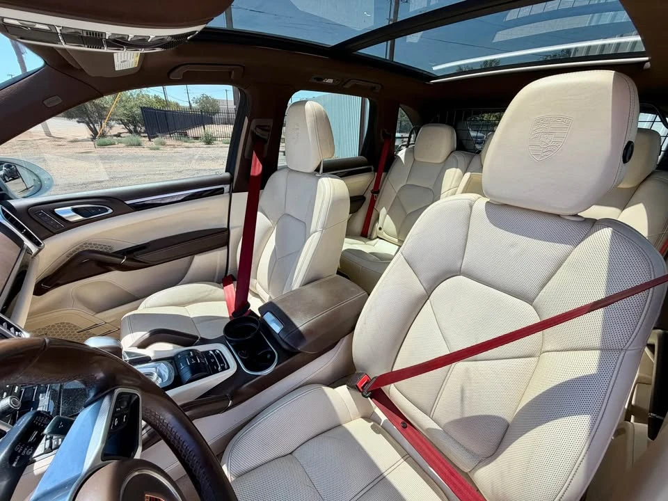 2017 Porsche 958 Cayenne - Image 12 of 20