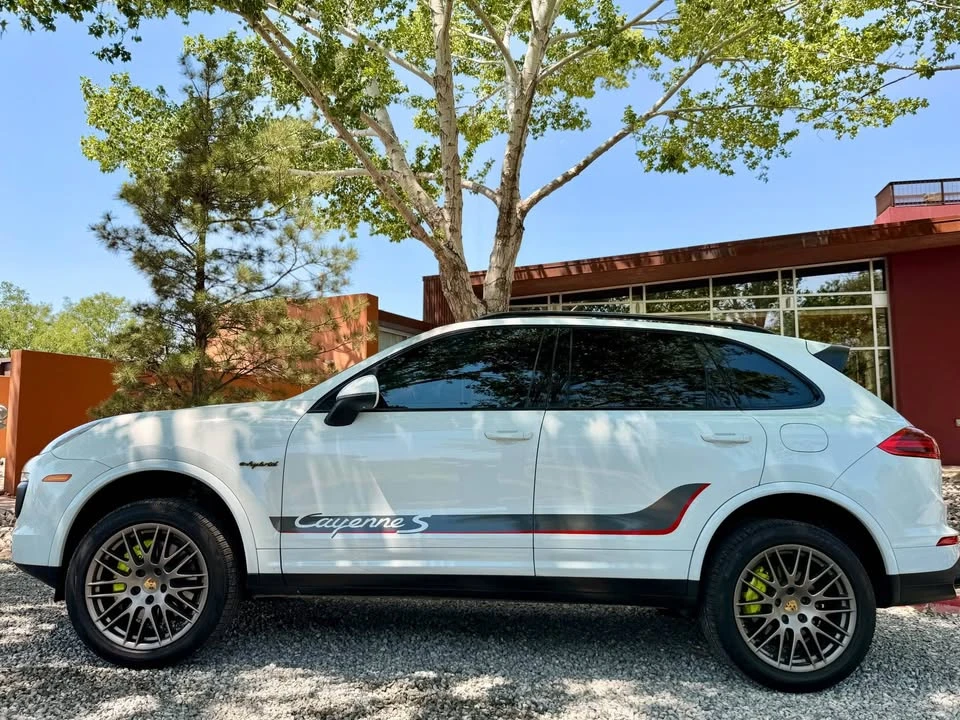 2017 Porsche 958 Cayenne - Image 18 of 20