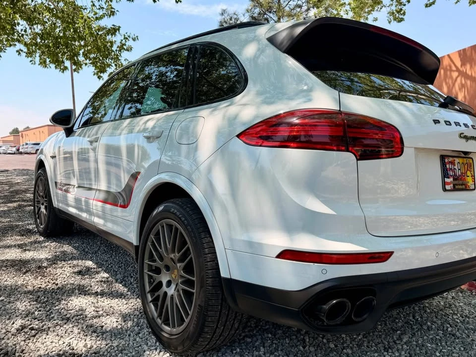 2017 Porsche 958 Cayenne - Image 8 of 20