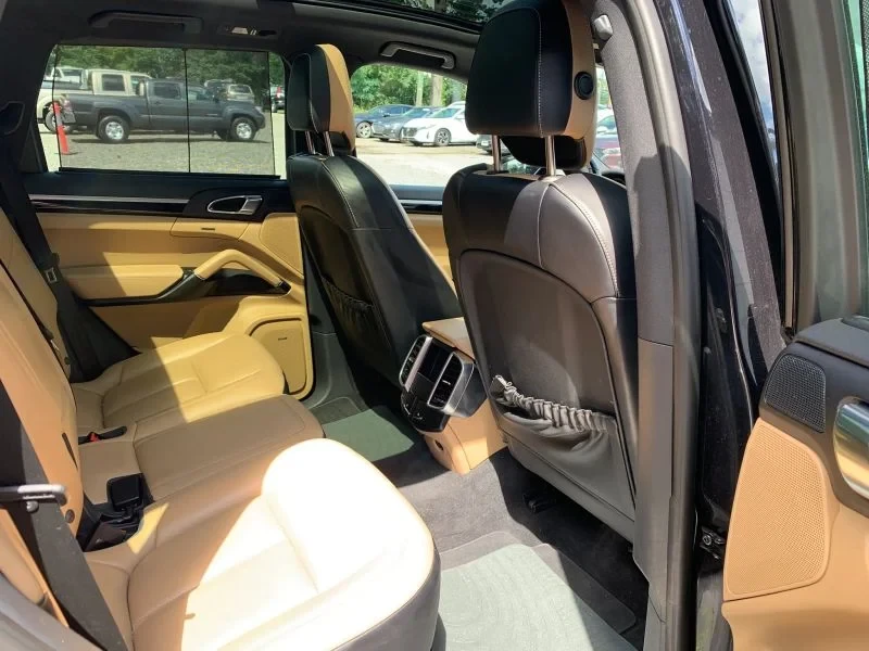2017 Porsche 958 Cayenne - Image 5 of 6
