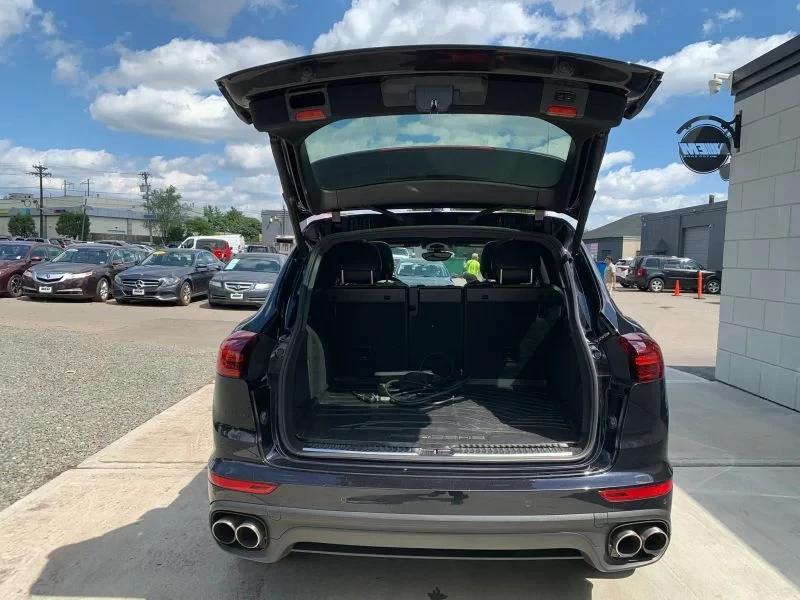 2017 Porsche 958 Cayenne - Image 6 of 6