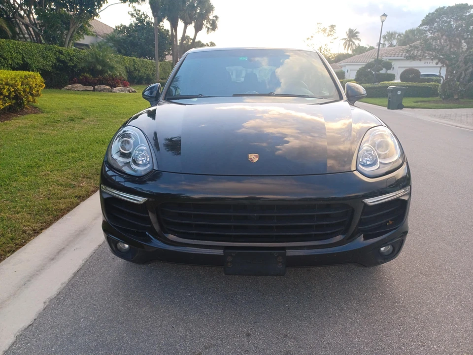 2017 Porsche 958 Cayenne S - Image 7 of 31
