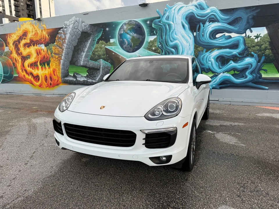 2017 Porsche 958 Cayenne S - Image 7 of 31