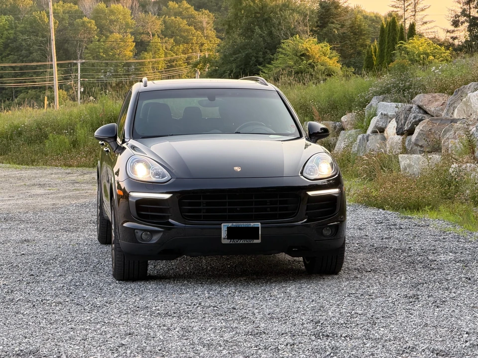 2017 Porsche 958 Cayenne - Image 14 of 31