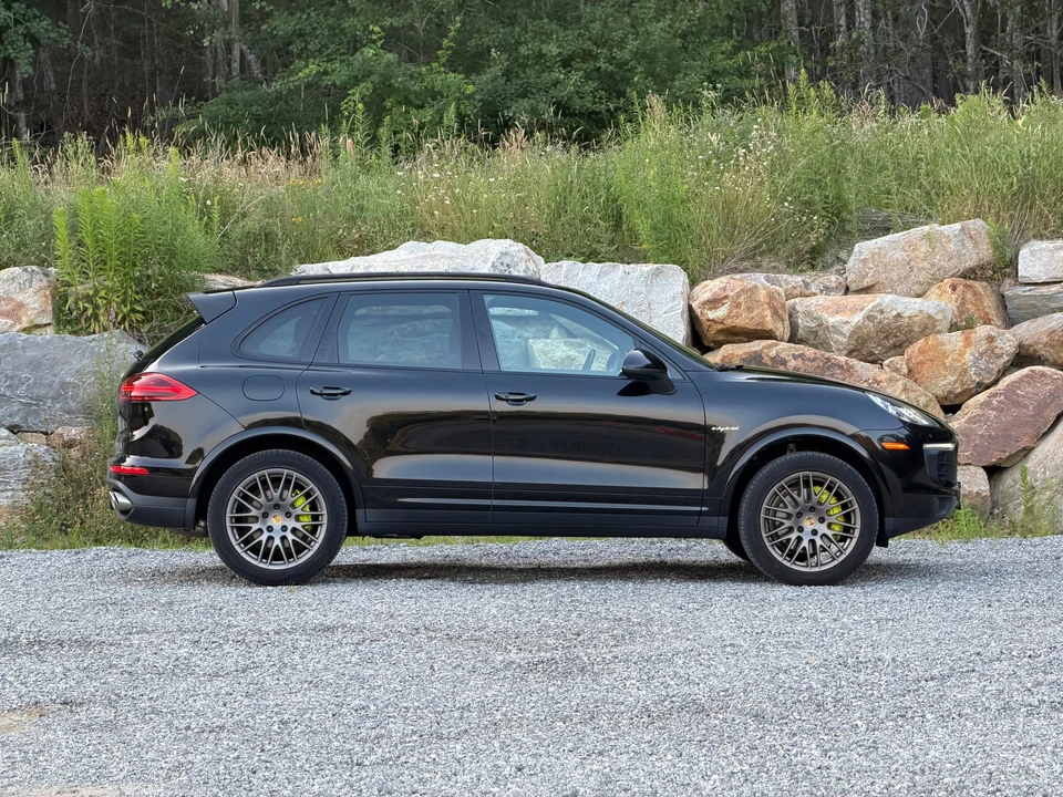 2017 Porsche 958 Cayenne - Image 22 of 31