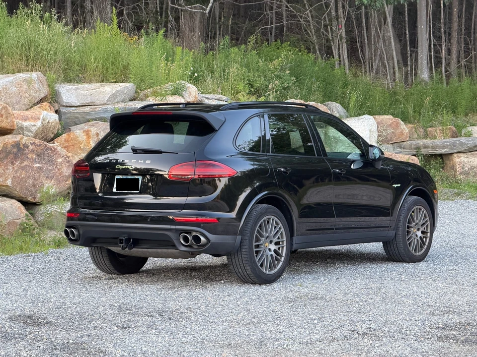 2017 Porsche 958 Cayenne - Image 28 of 31
