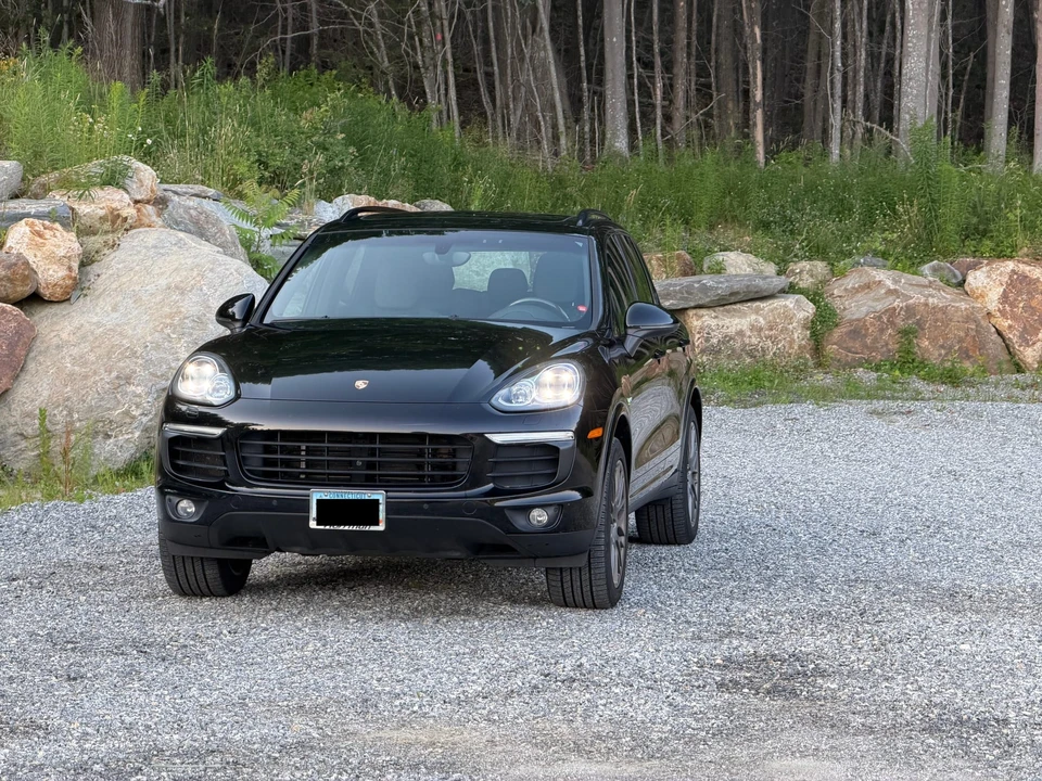 2017 Porsche 958 Cayenne - Image 8 of 31