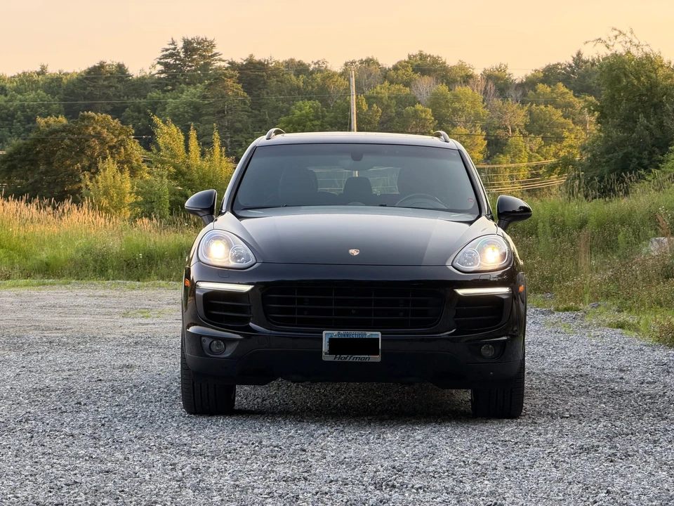 2017 Porsche 958 Cayenne - Image 13 of 31