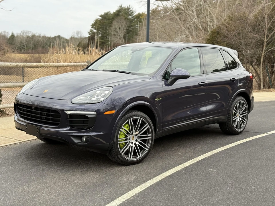 2017 Porsche 958 Cayenne S - Image 12 of 31