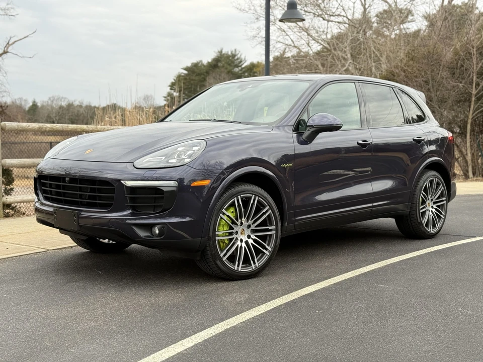 2017 Porsche 958 Cayenne S - Image 11 of 31