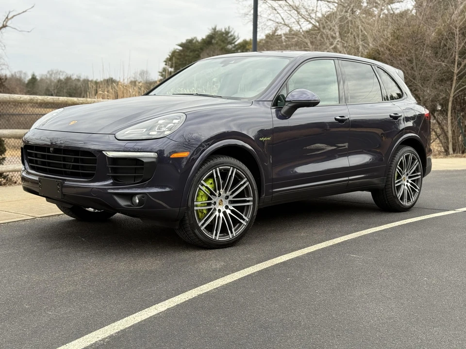2017 Porsche 958 Cayenne S - Image 10 of 31