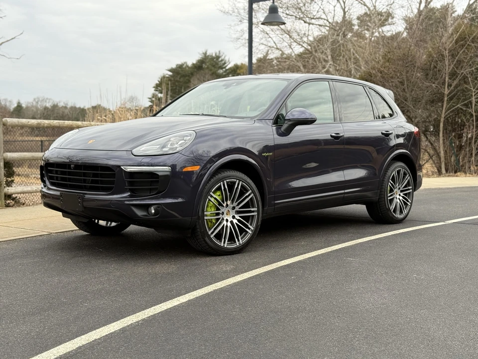 2017 Porsche 958 Cayenne S - Image 9 of 31