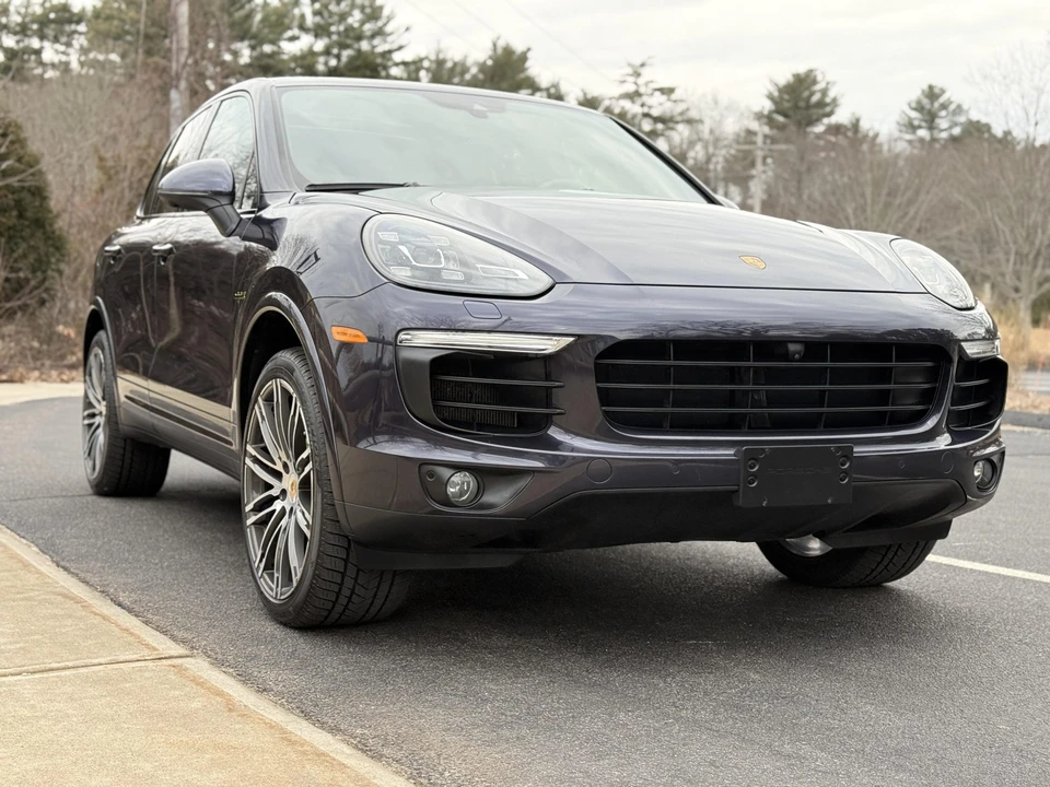 2017 Porsche 958 Cayenne S - Image 22 of 31