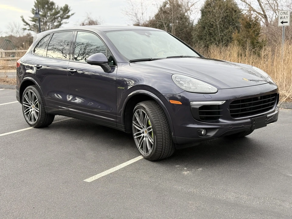 2017 Porsche 958 Cayenne S - Image 23 of 31