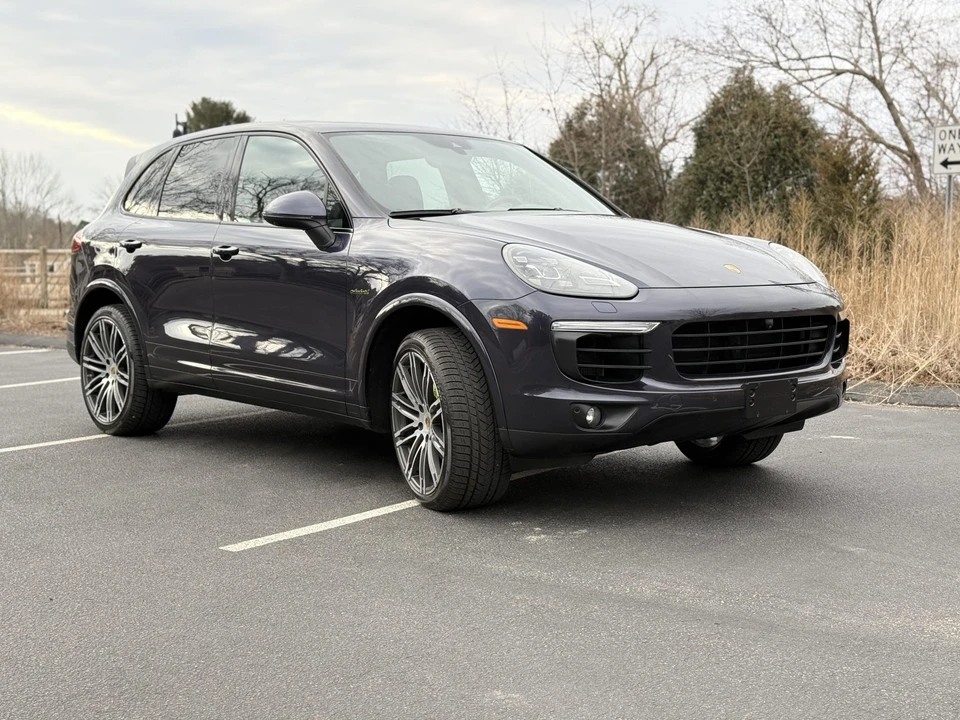 2017 Porsche 958 Cayenne S - Image 24 of 31