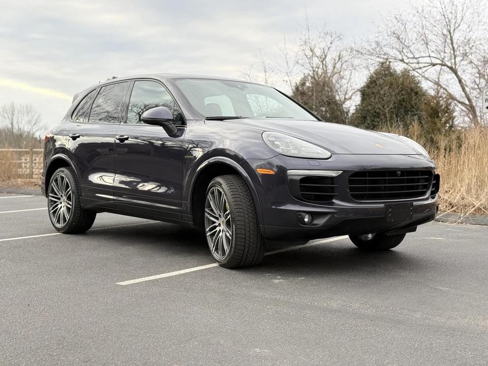 2017 Porsche 958 Cayenne S - Image 26 of 31