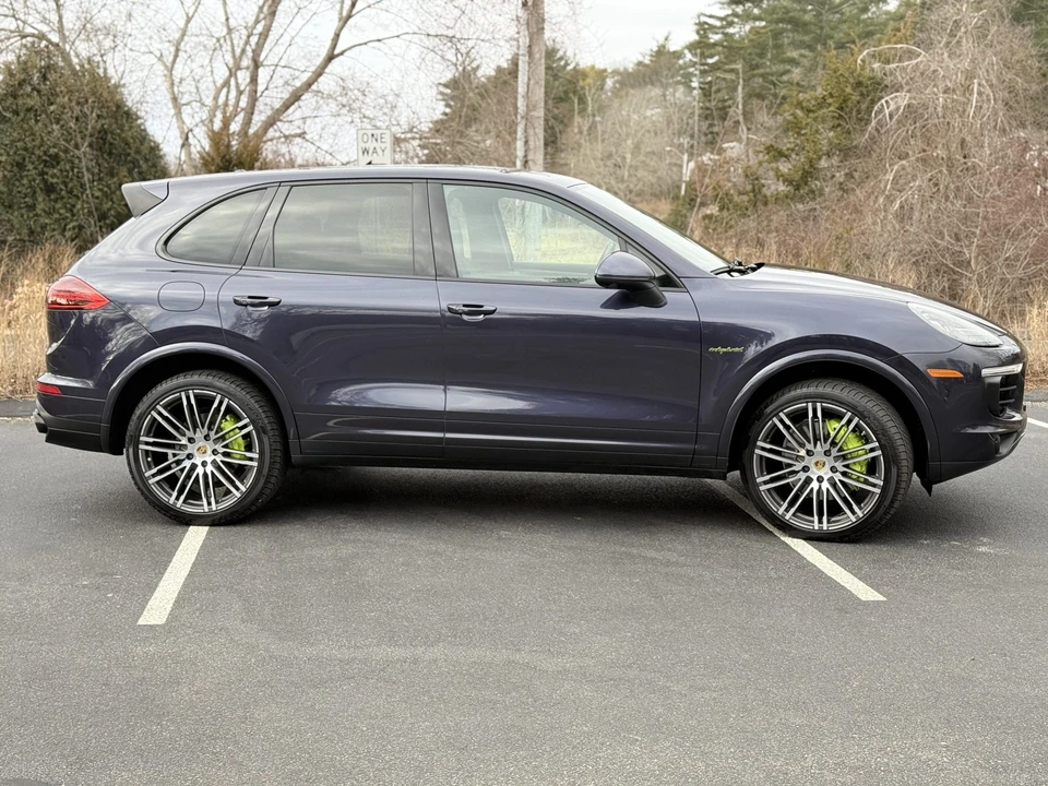 2017 Porsche 958 Cayenne S - Image 29 of 31