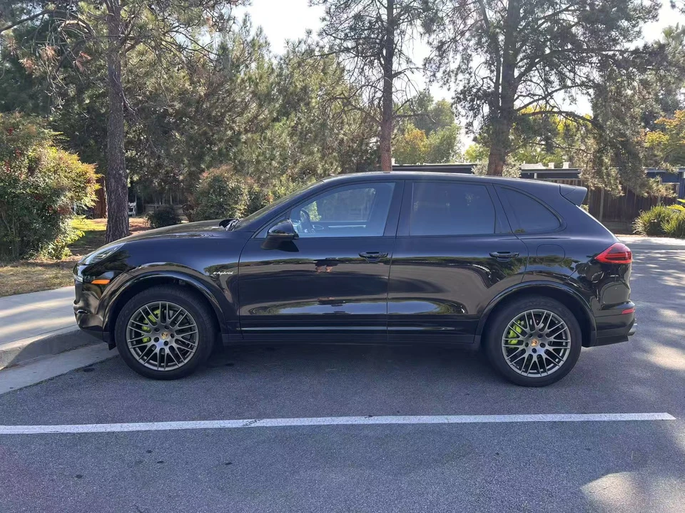 2017 Porsche 958 Cayenne - Image 17 of 31