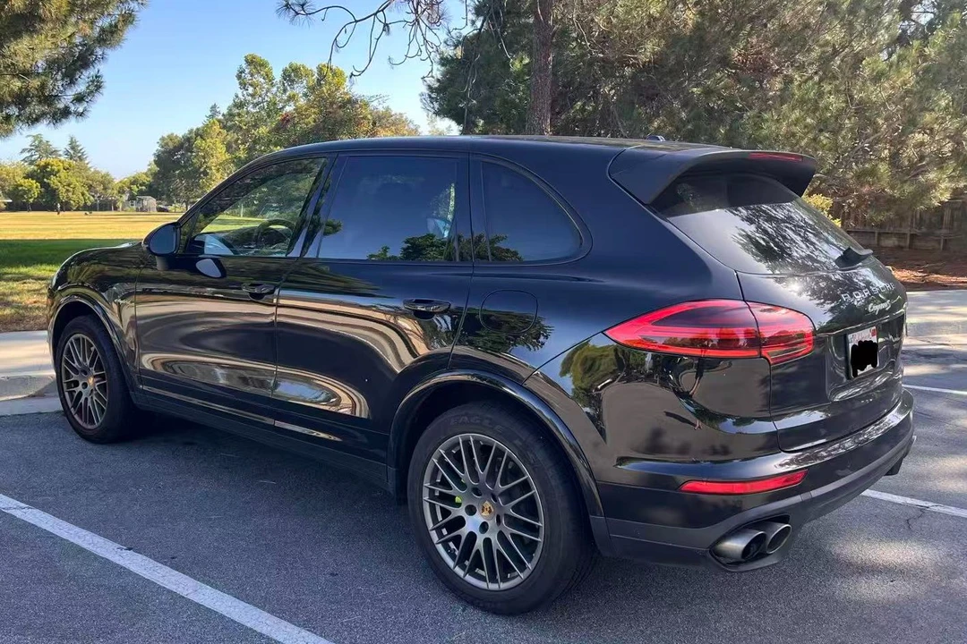 2017 Porsche 958 Cayenne - Image 15 of 31