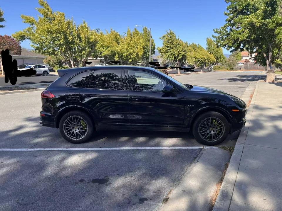 2017 Porsche 958 Cayenne - Image 9 of 31
