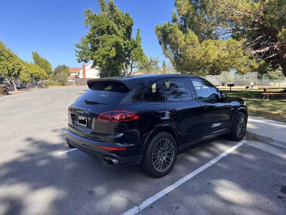 2017 Porsche 958 Cayenne - Image 10 of 31