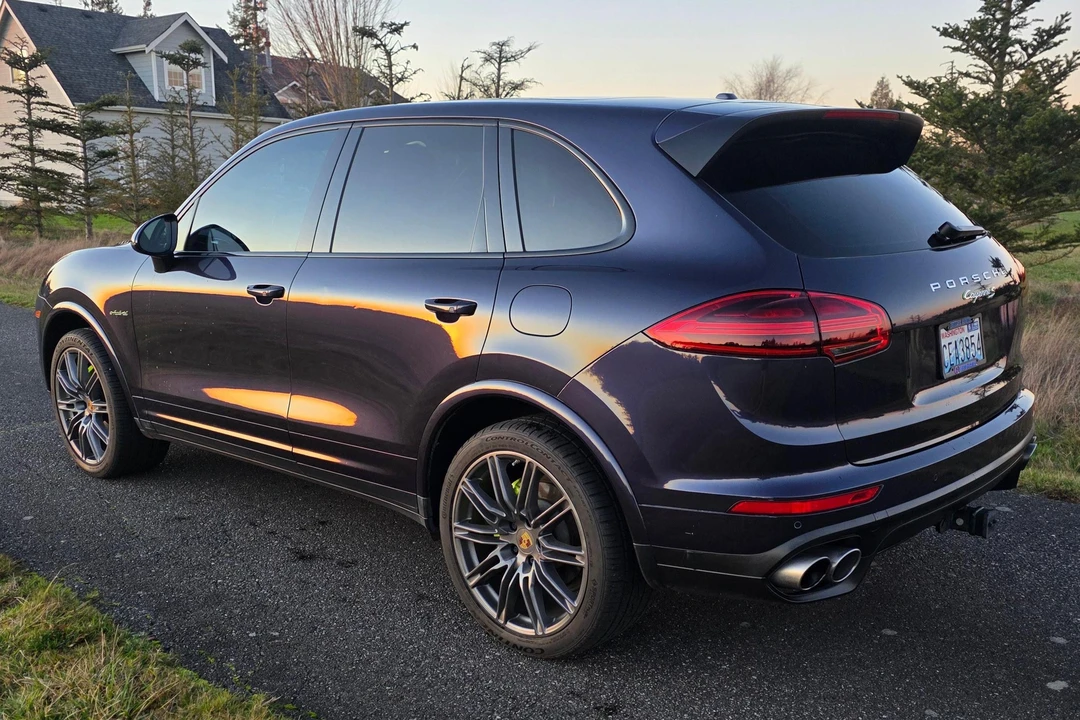 2017 Porsche 958 Cayenne S - Image 4 of 31
