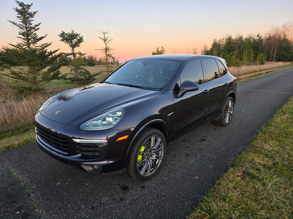 2017 Porsche 958 Cayenne S - Image 15 of 31