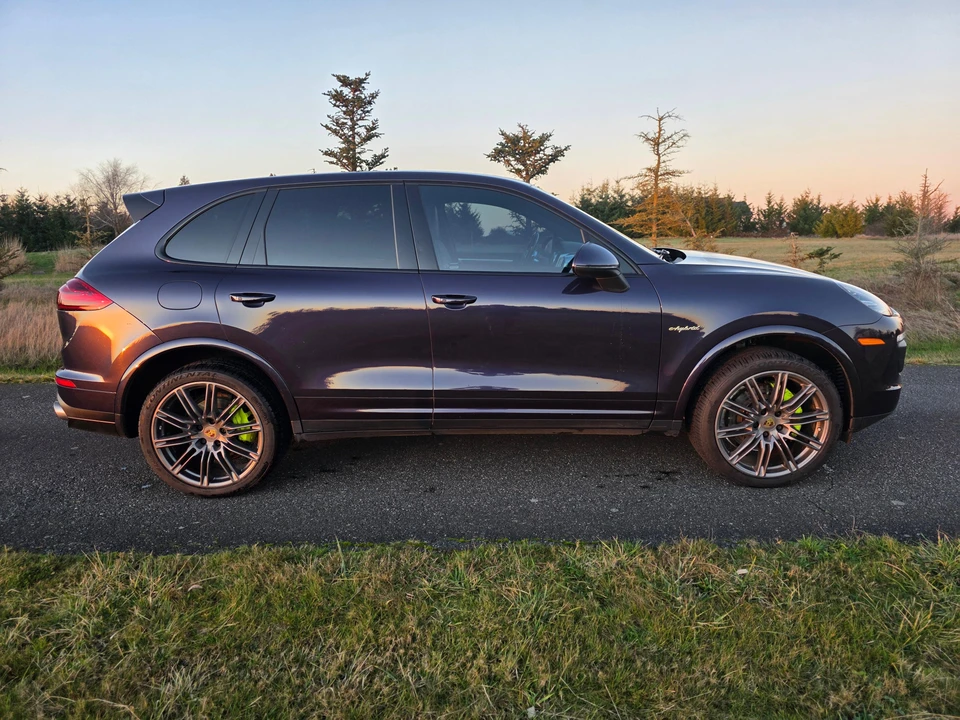 2017 Porsche 958 Cayenne S - Image 23 of 31