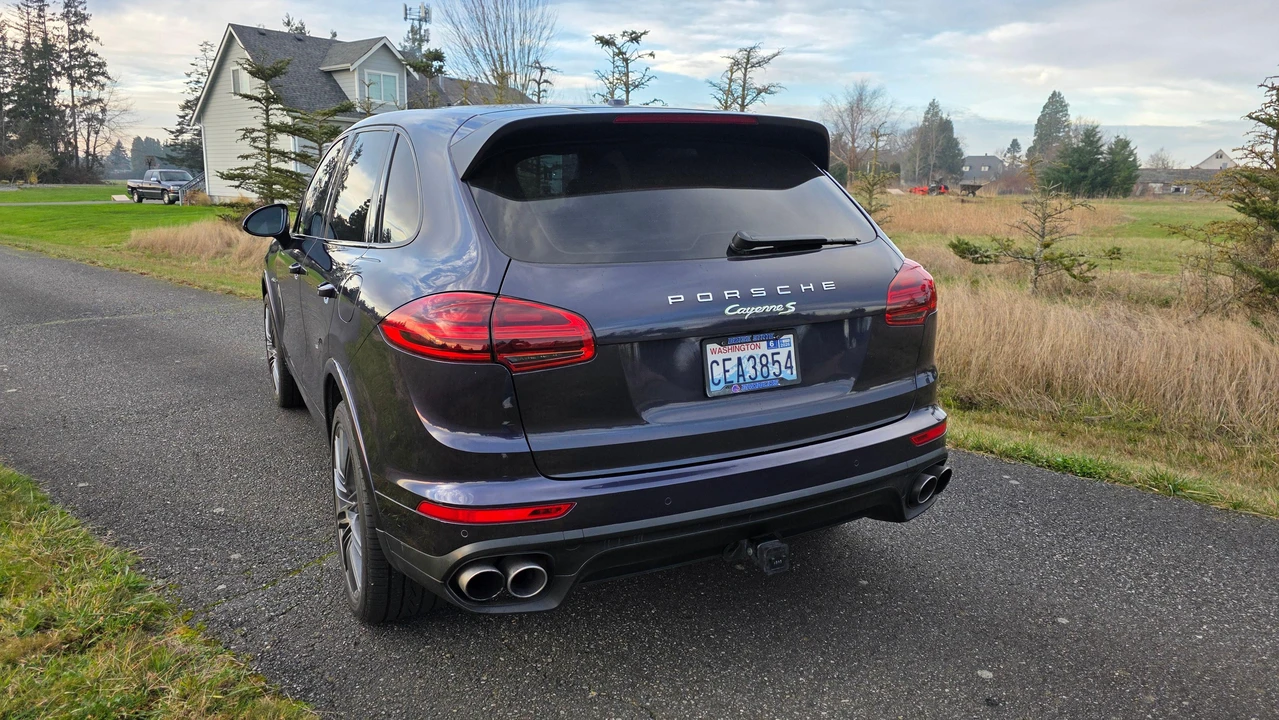 2017 Porsche 958 Cayenne S - Image 19 of 31