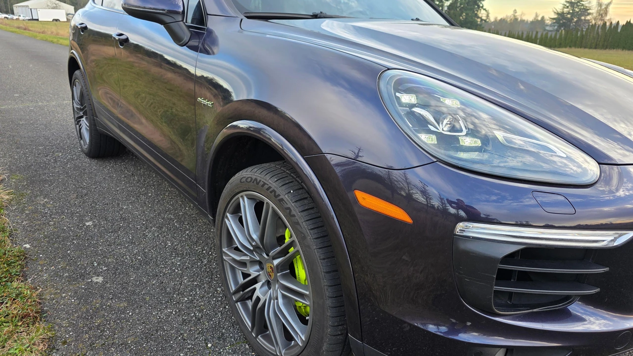 2017 Porsche 958 Cayenne S - Image 29 of 31