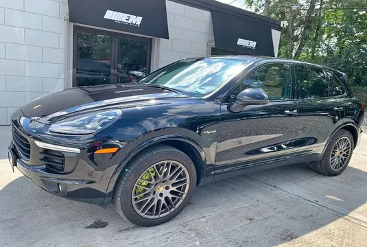 2017 Porsche Cayenne S E-Hybrid Platinum