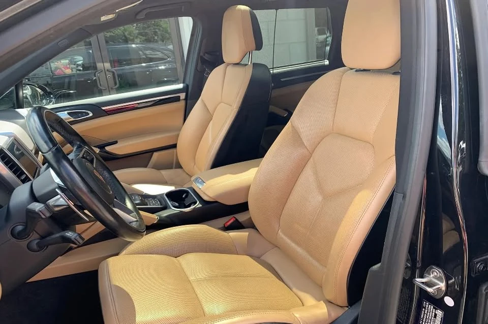 2017 Porsche Cayenne - Image 4 of 6