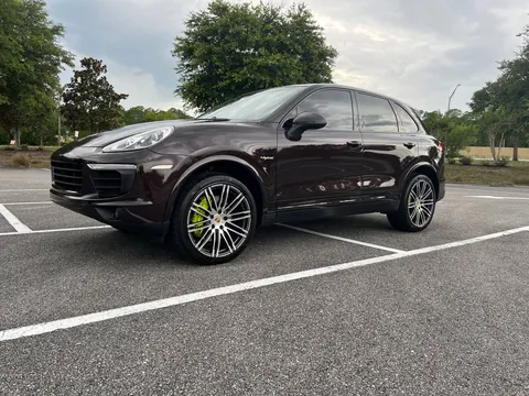 2017 Porsche Cayenne S E-Hybrid Platinum