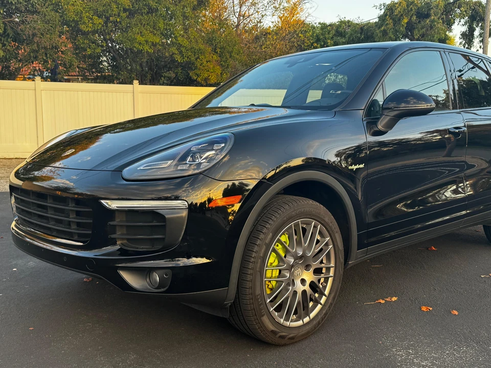 2017 Porsche 958 Cayenne S - Image 12 of 31